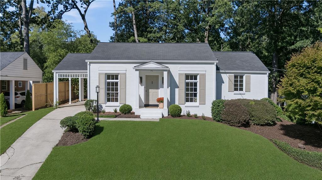 1822 Walthall Dr., Atlanta, GA 30318