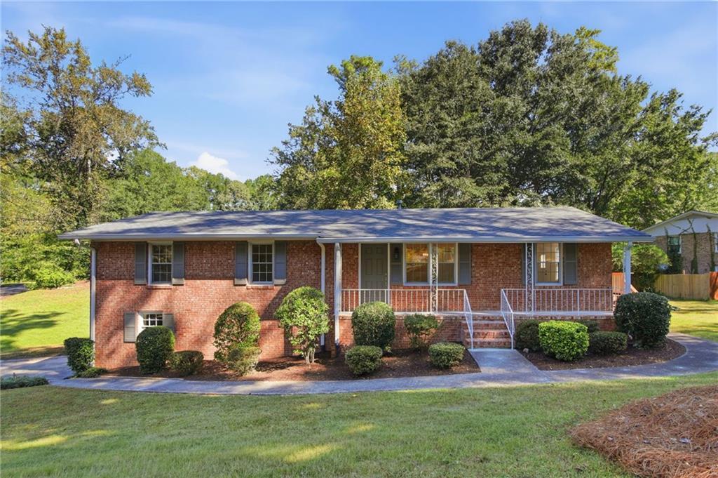 31 Huntwood Dr., Smyrna, GA 30082