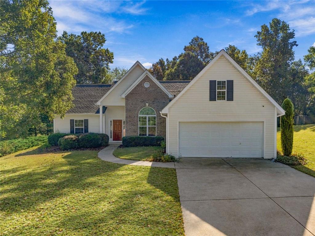 2517 Weycroft Cir., Dacula, GA 30019