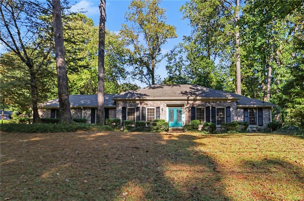 2027 Gainsborough Dr., Chamblee, GA 30341