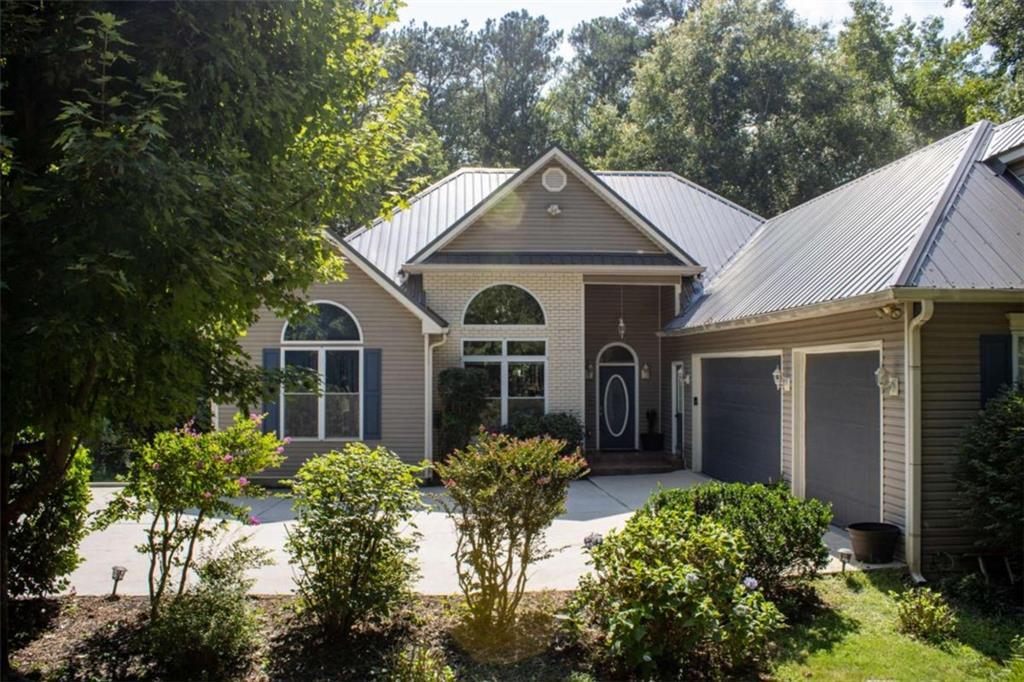 1724 Elks Club Rd., Covington, GA 30014