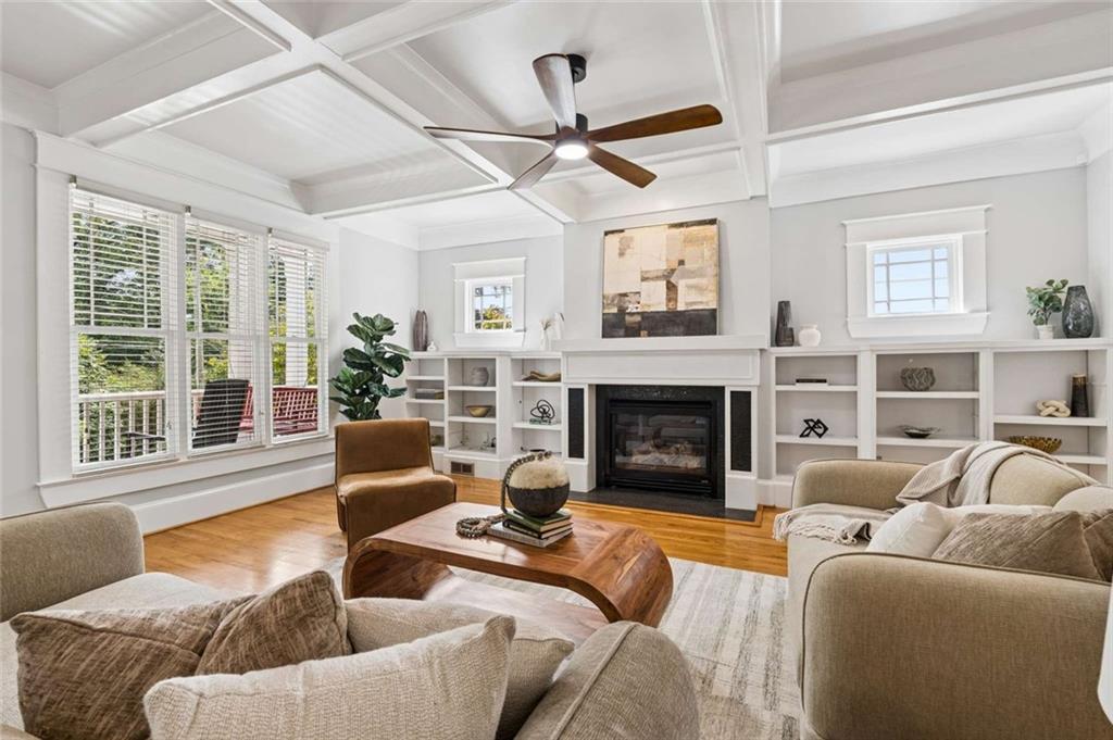 891 Paoli Ave., Atlanta, GA 30316