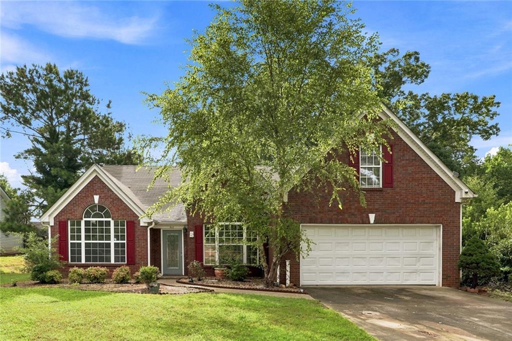 985 Waldwick Dr., Lawrenceville, GA 30045