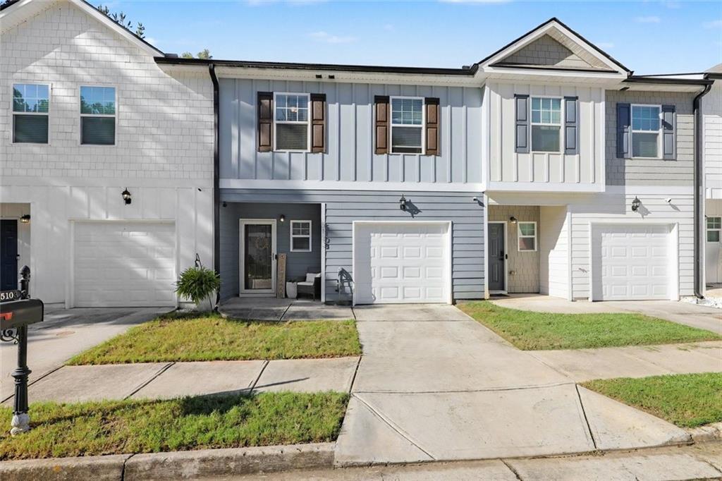 5103 Lower Elm St., Atlanta, GA 30349