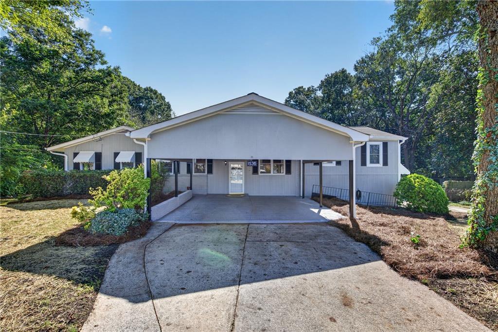 1536 W Oak Dr., Marietta, GA 30062