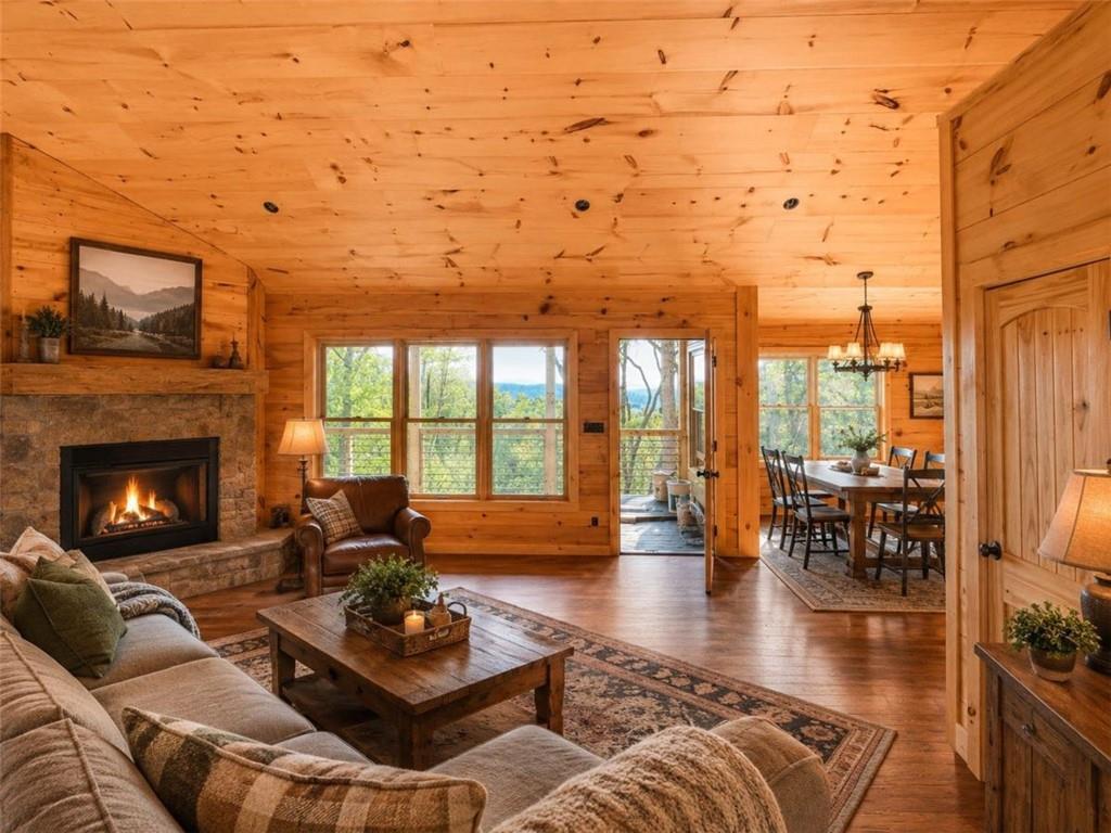 216 Conley Branch Rd., Blue Ridge, GA 30513