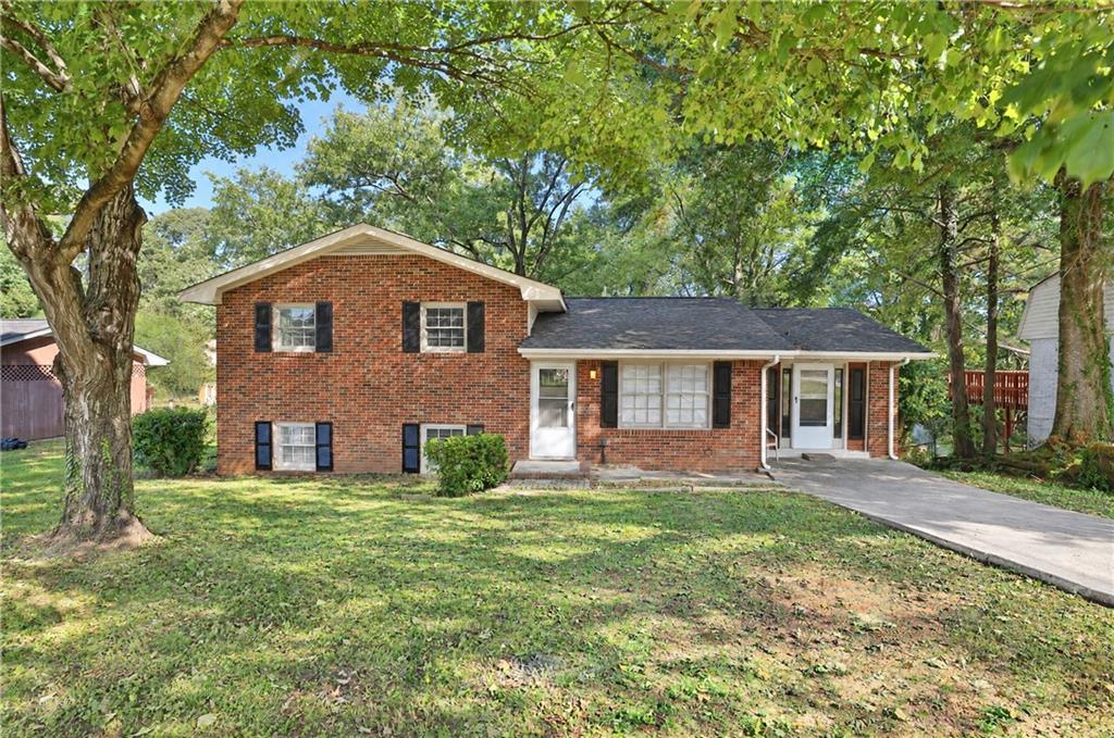6370 Maddox Rd., Morrow, GA 30260