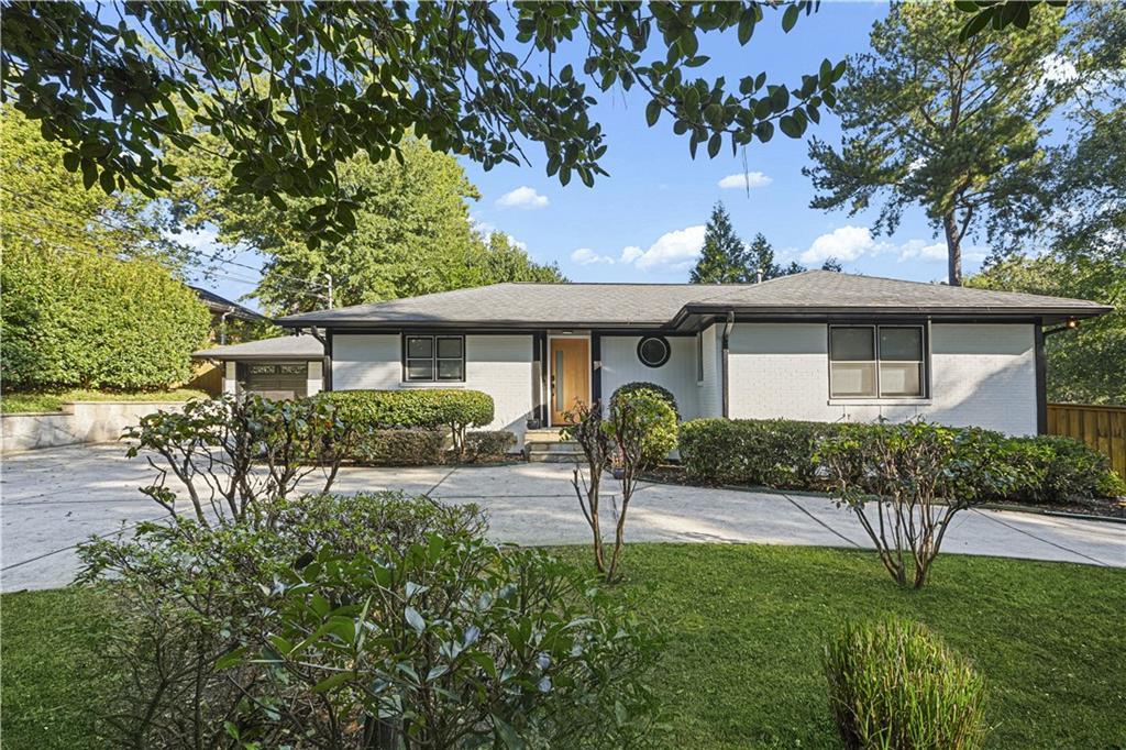2492 Parkdale Pl., Atlanta, GA 30305