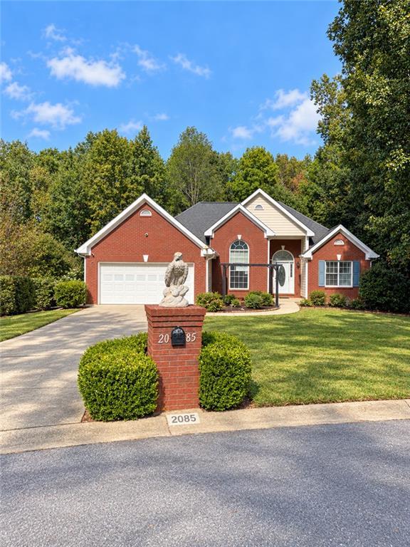 2085 Oakpointe Ct., Buford, GA 30519