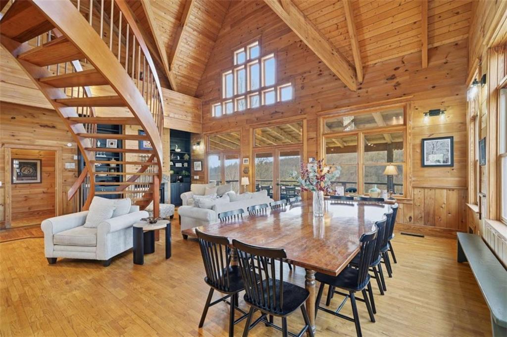 153 Riverview Cir., Blue Ridge, GA 30513