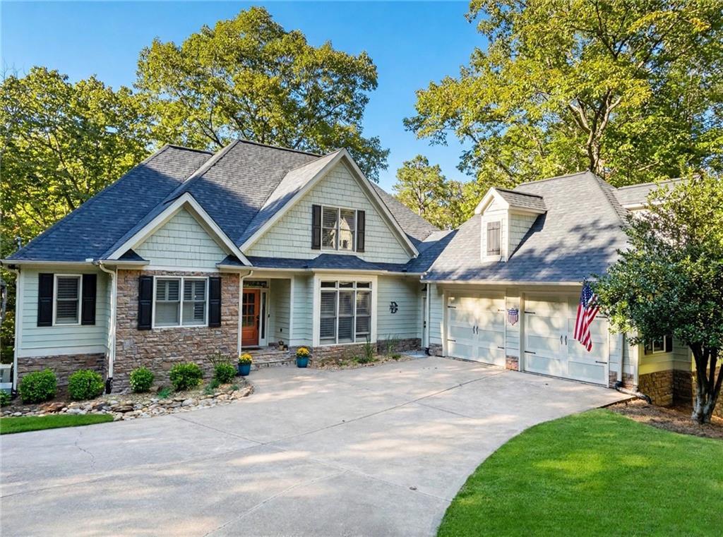 568 Cherokee Dr., Waleska, GA 30183