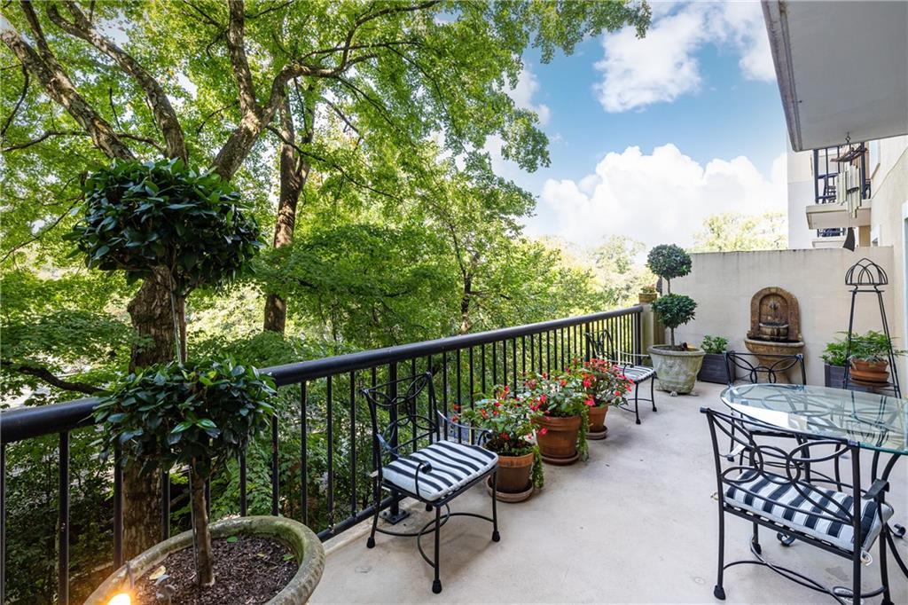 1 Biscayne Dr. #108, Atlanta, GA 30309