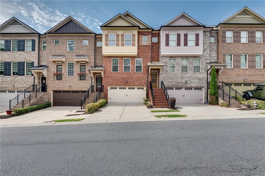 9005 Woodland Tr., Alpharetta, GA 30009
