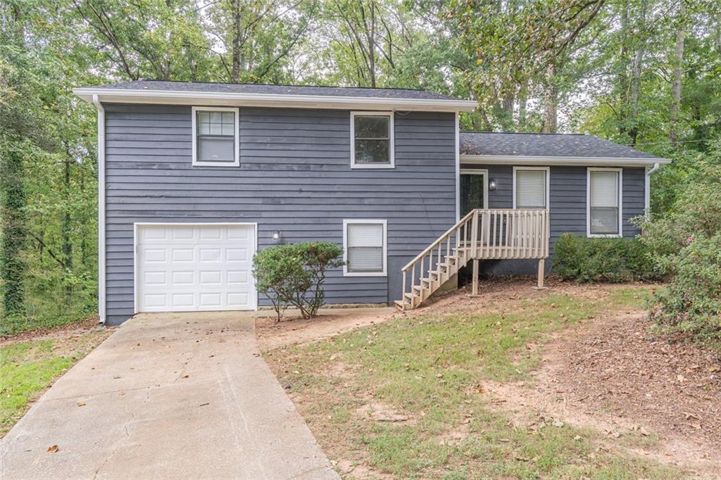 4996 Wycliffe Dr., Stone Mountain, GA 30087
