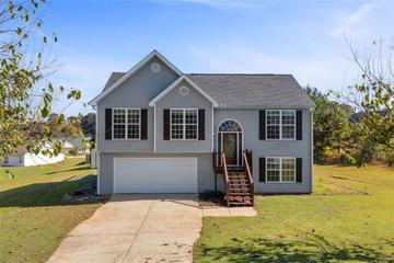 New Homes with Master Bedrooms on the 1st Floor in Commerce: October 10th to October 16th