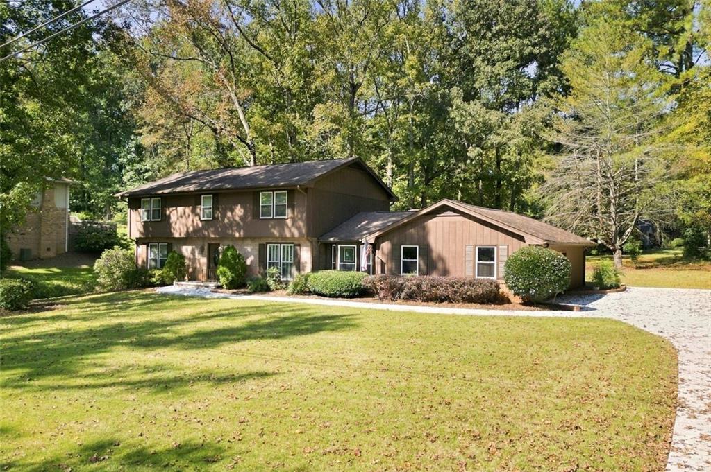1130 Vermillion Ln., Marietta, GA 30060