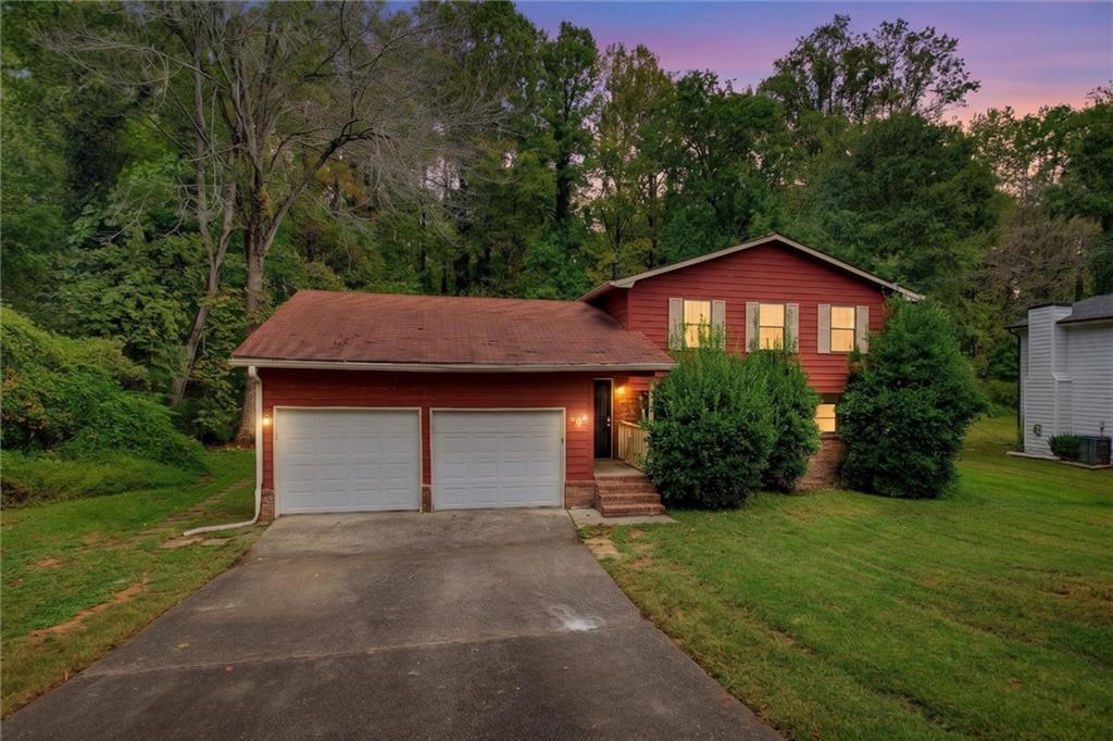 6690 Judy Ln., Riverdale, GA 30296