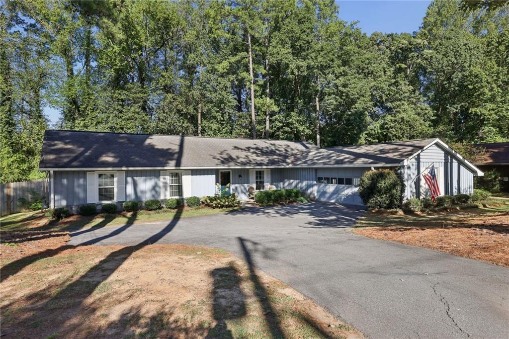 2862 Dunnington Cir., Atlanta, GA 30341