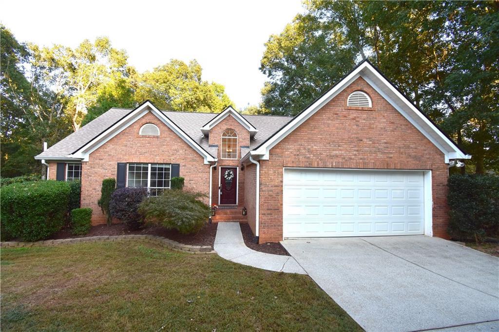 5944 Williamsport Dr., Flowery Branch, GA 30542