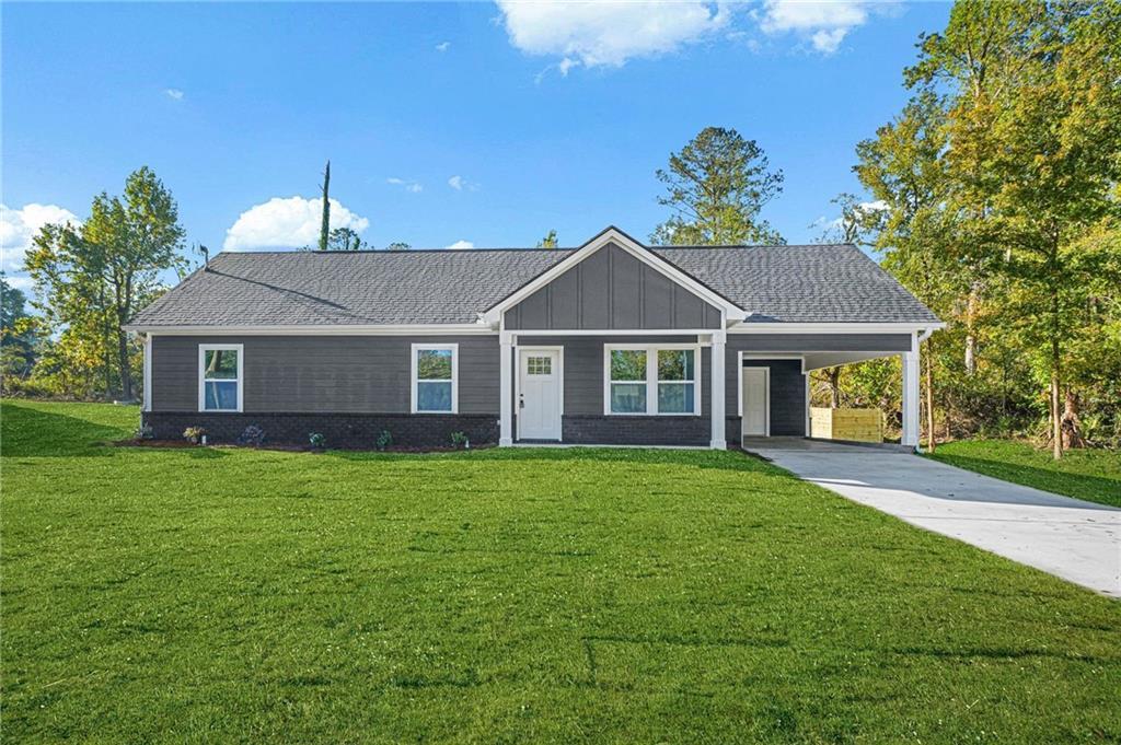1086 W Adrian Cir., Conyers, GA 30094