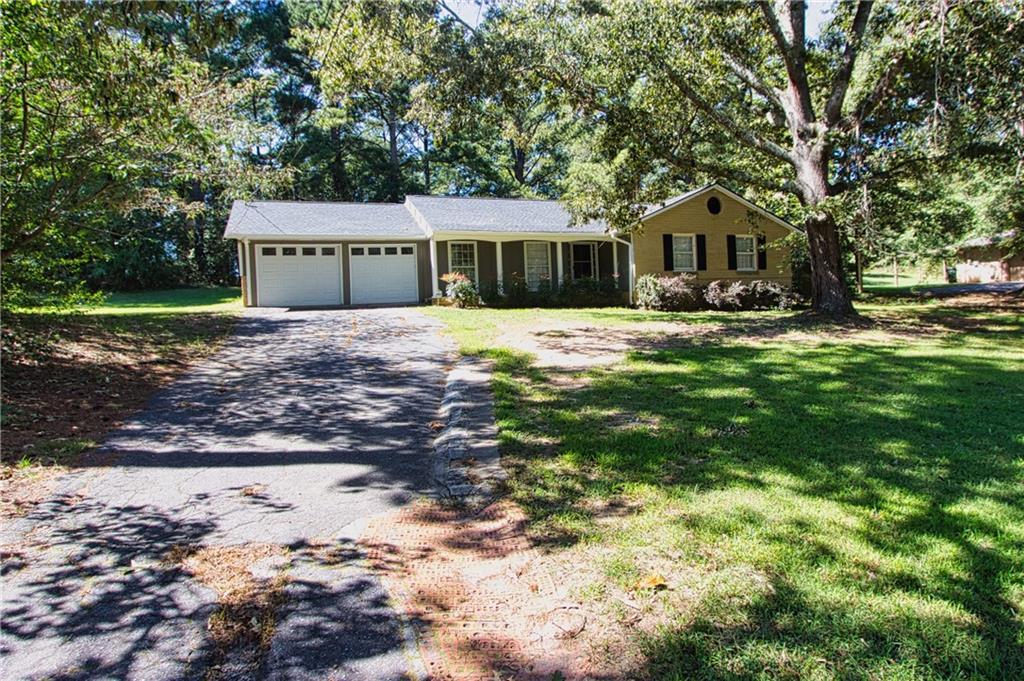 3720 Sunny Hill Dr., Loganville, GA 30052