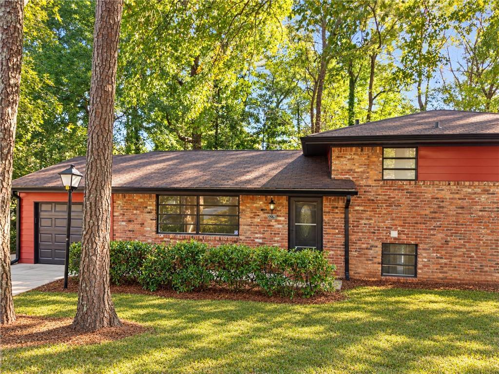 2676 Sherlock Dr., Decatur, GA 30034