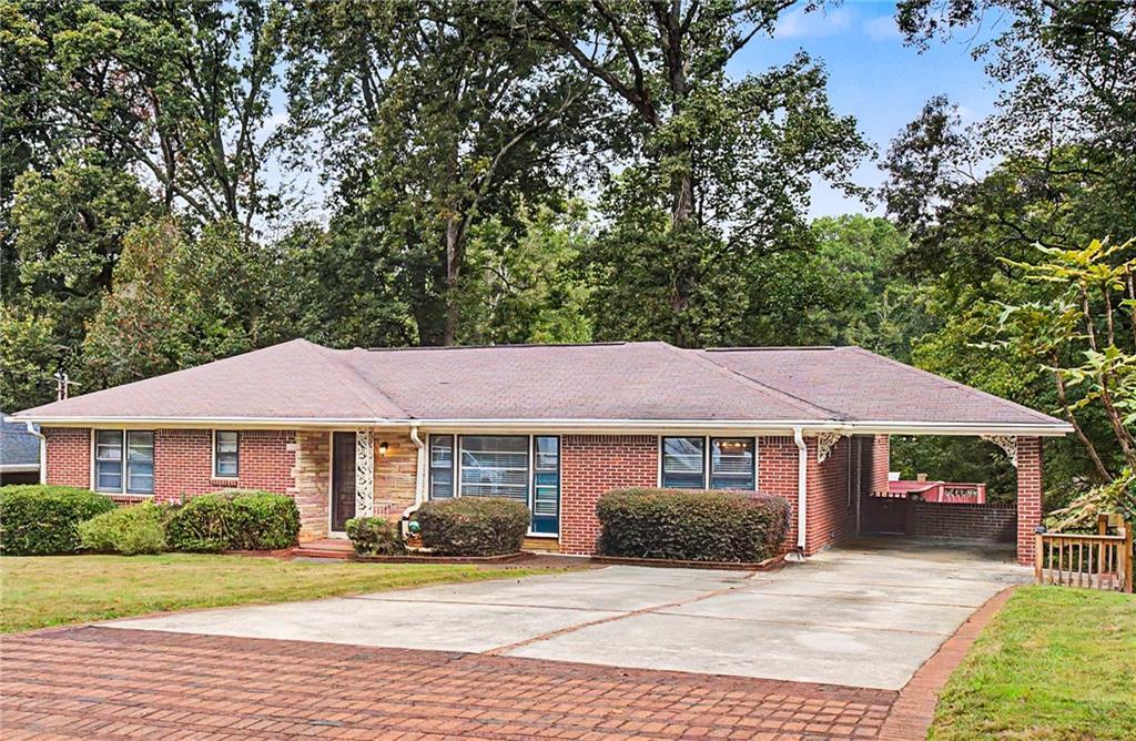 1278 Poplarcrest Cir., Atlanta, GA 30316
