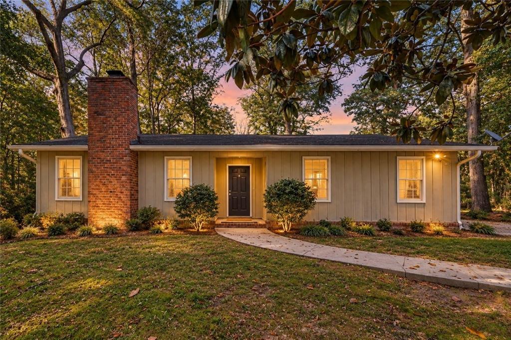 3295 Redona Dr., South Fulton, GA 30349
