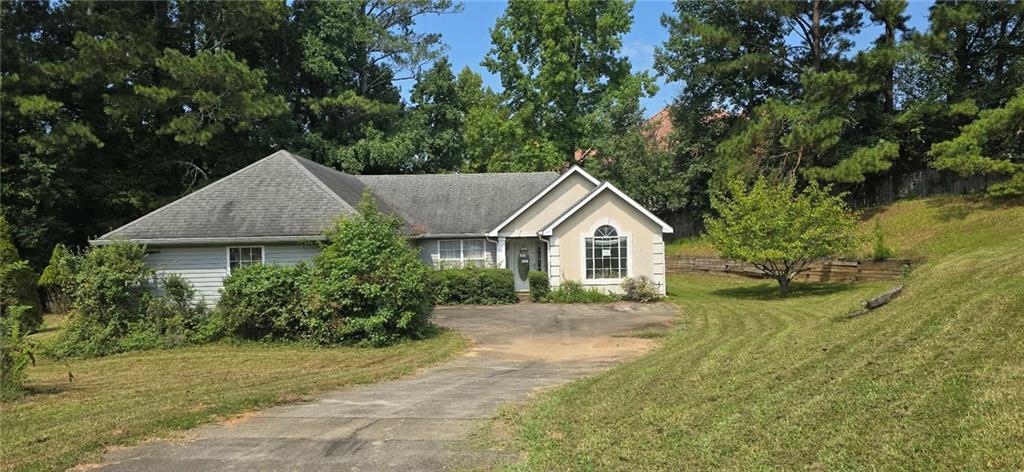 545 Reunion Ct., Atlanta, GA 30331