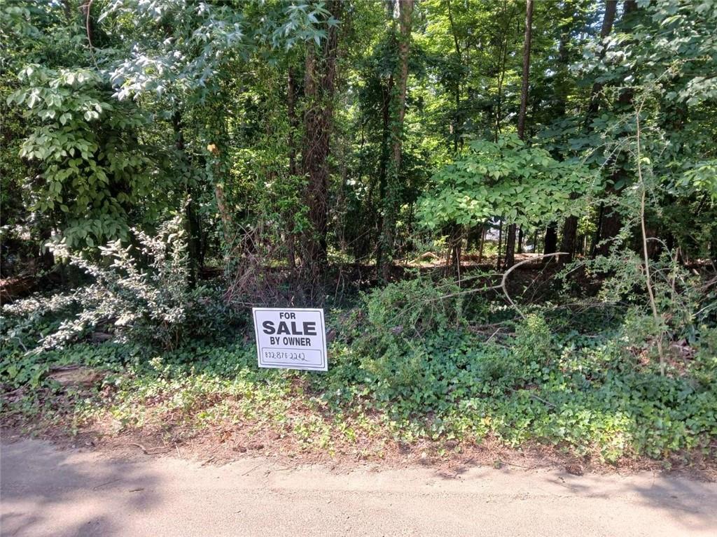 205 Woodglen Rd., Rome, GA 30165