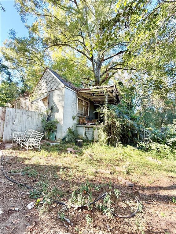 5596 Lakeside Dr., Union City, GA 30291