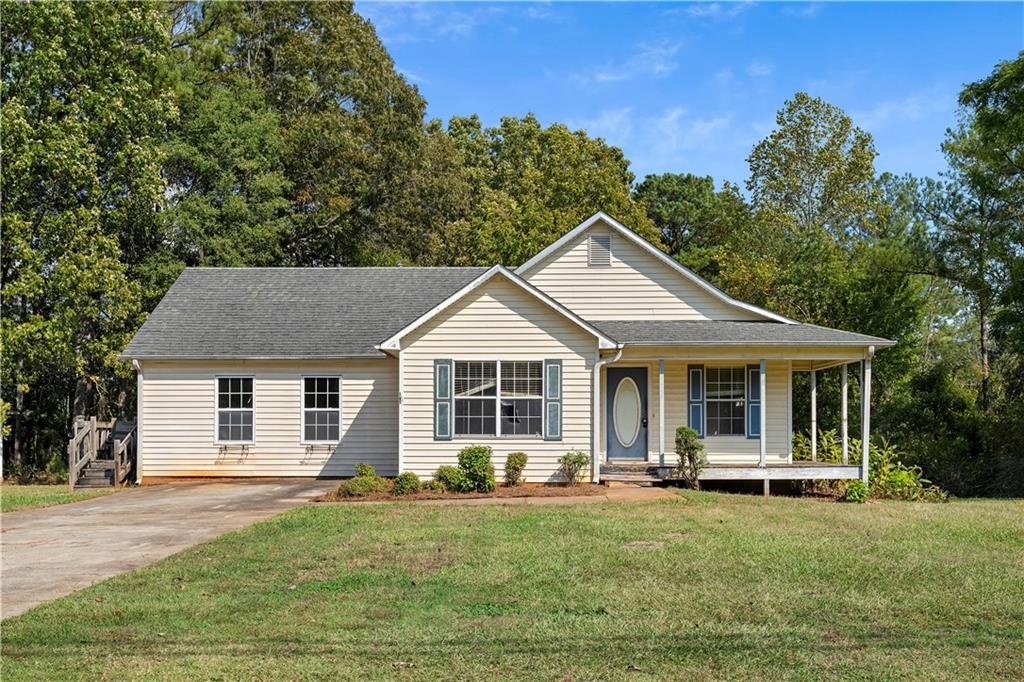 1699 New Hope Rd., Locust Grove, GA 30248
