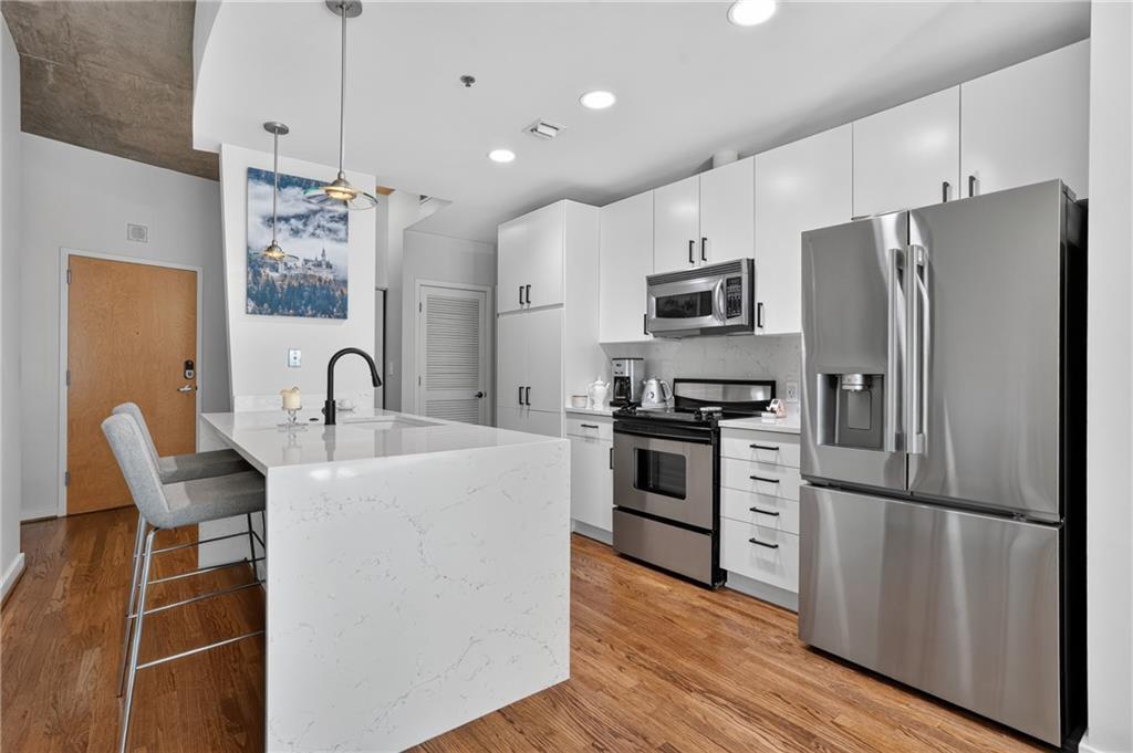 943 Peachtree St. #1602, Atlanta, GA 30309