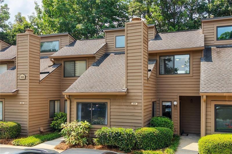 304 Parkaire Crossing, Marietta, GA 30068