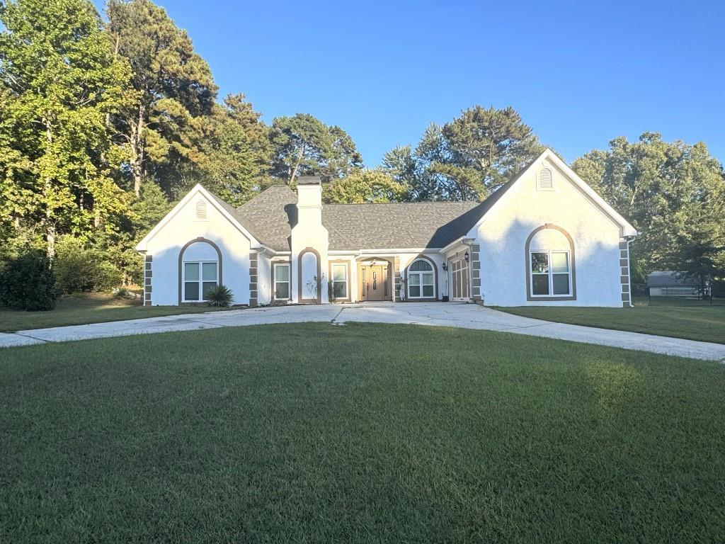 1851 Thousand Oaks Ln., Lawrenceville, GA 30043