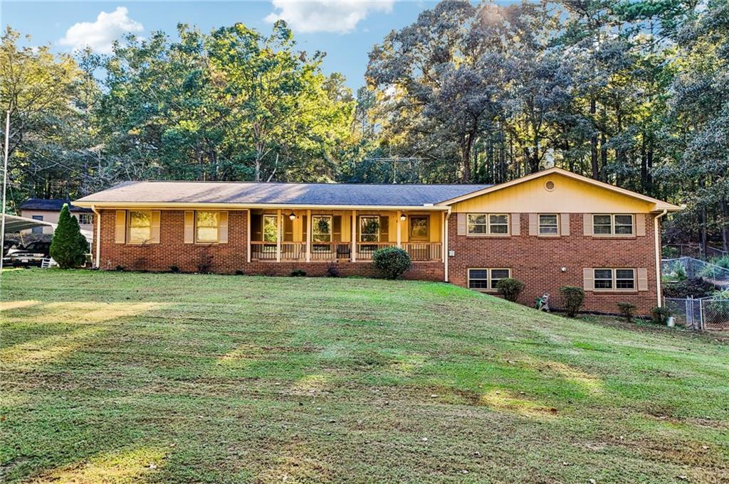 527 Mays Rd., Stockbridge, GA 30281