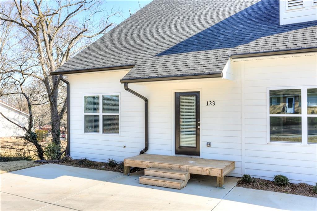 123 Jones St., Cartersville, GA 30120