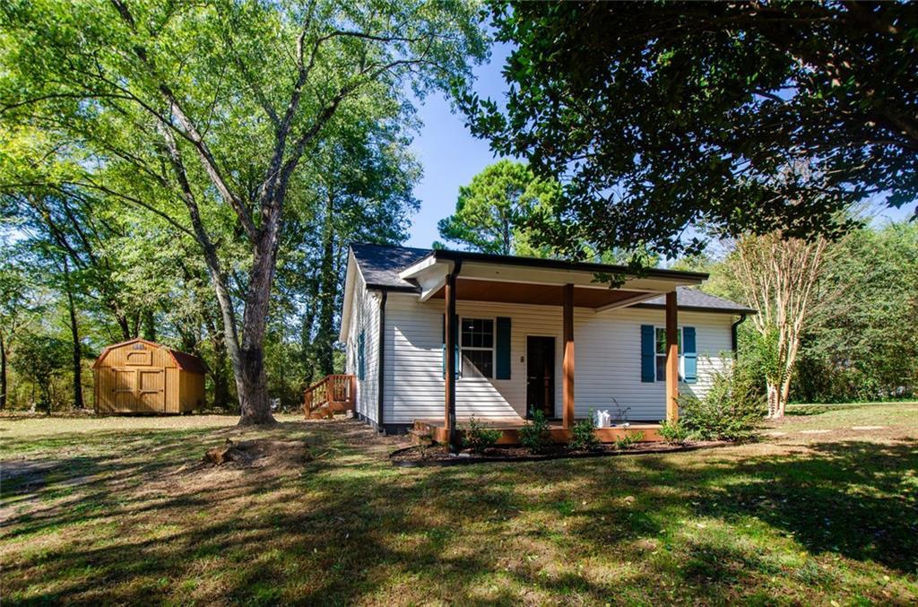 19 SE Lakeview Dr., Cartersville, GA 30121