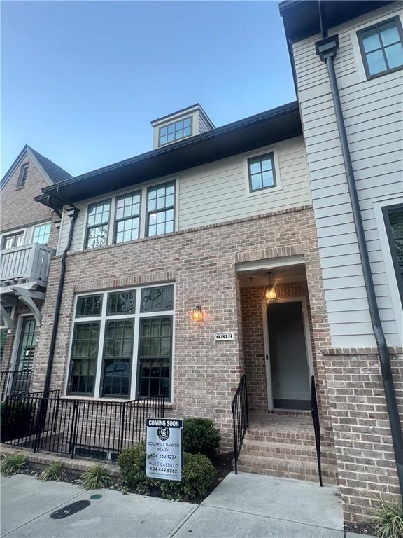 6818 Prelude Dr., Sandy Springs, GA 30328