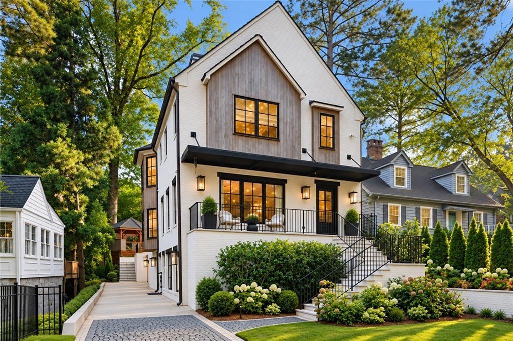 837 Kings Ct., Atlanta, GA 30306