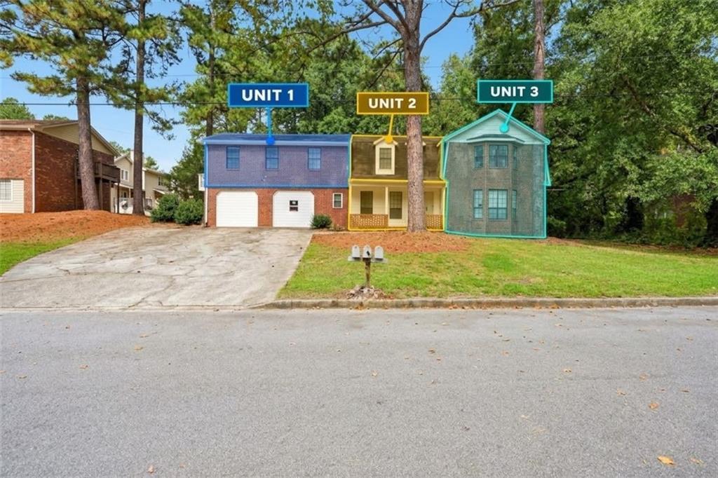 2498 Robinhood Dr., Ellenwood, GA 30294