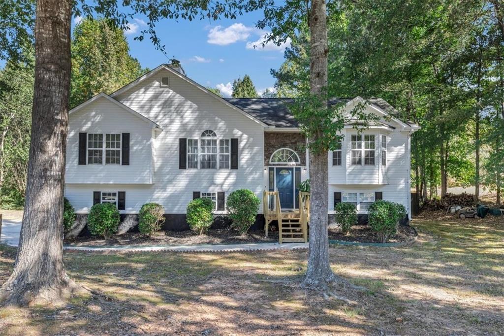 2616 Chesterbrooke Dr., Lithia Springs, GA 30122