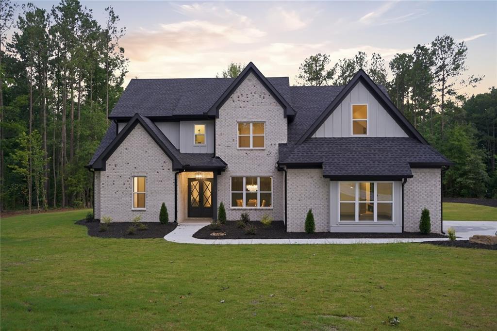 705 Spratlin Mill Dr., Hull, GA 30646