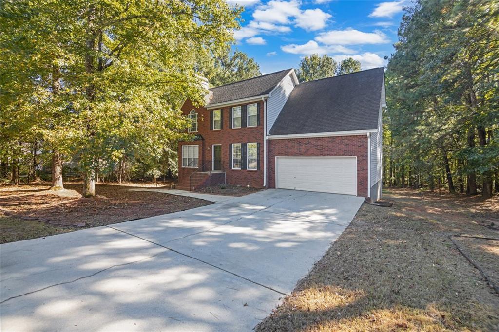 1004 Crown River Pkwy., Mcdonough, GA 30252
