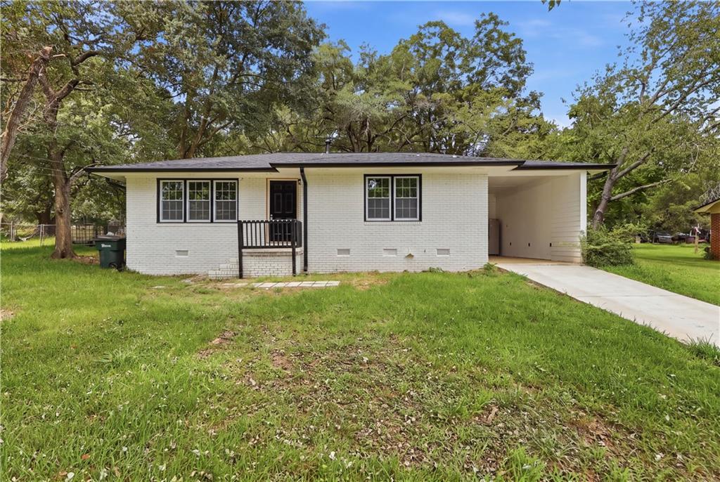 8184 Laurel Dr., Covington, GA 30014