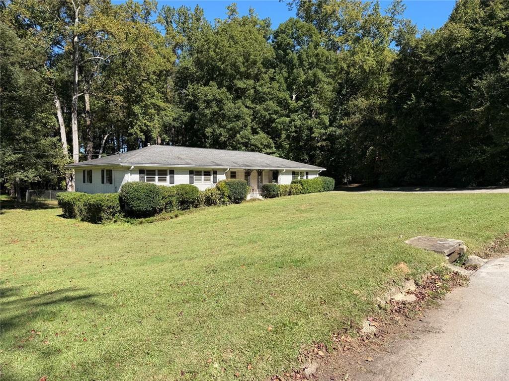 1358 Marlene Ln., Mableton, GA 30126