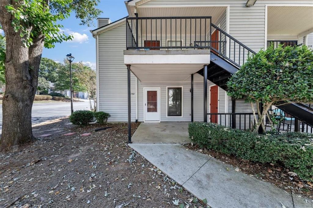732 Windchase Ln., Stone Mountain, GA 30083
