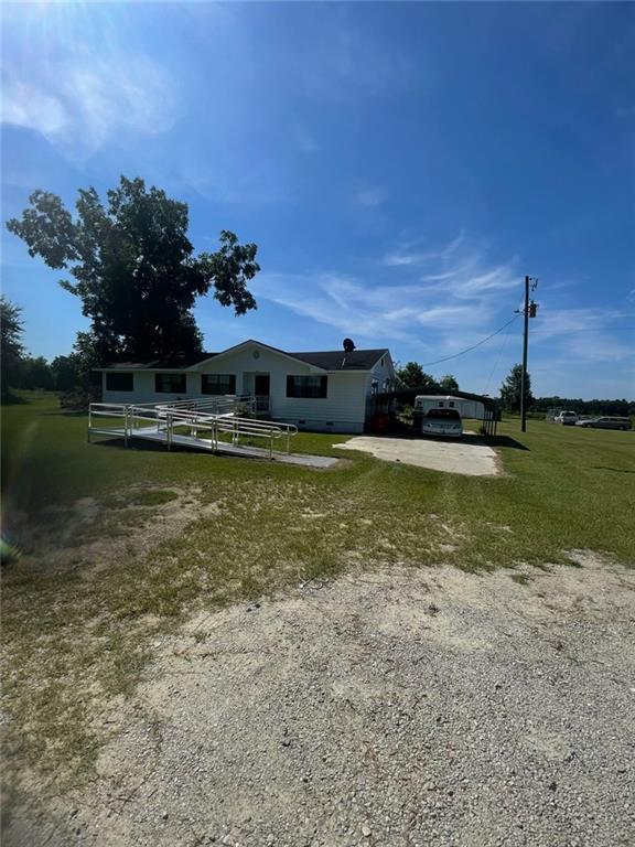 980 Scott Store Rd., Millen, GA 30442