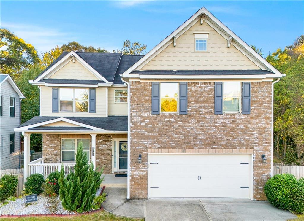 1347 Balvaird Dr., Lawrenceville, GA 30045