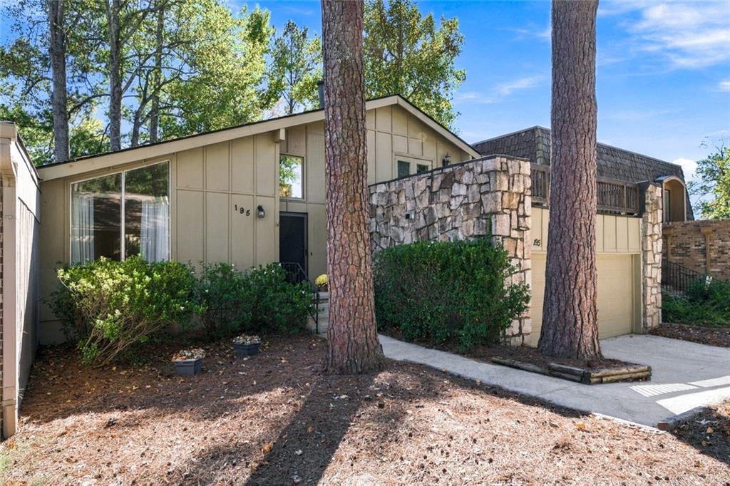 195 Southwind Cir., Roswell, GA 30076